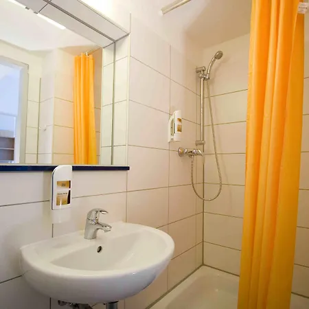 Transit Loft Hotel