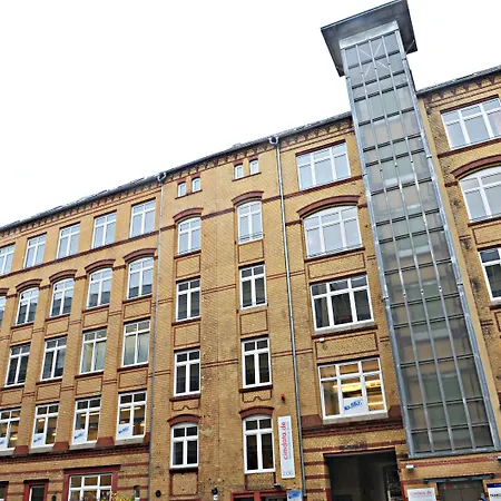 Transit Loft Hotel